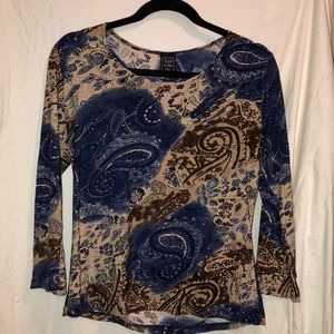 Suzie in the city long sleeve scoop neck top